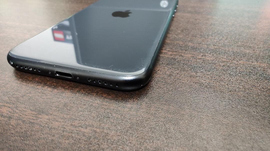 【ジャンク】Apple iPhone SE 第2世代 ブラック