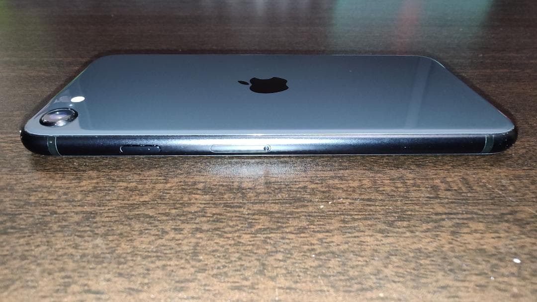 【ジャンク】Apple iPhone SE 第2世代 ブラック
