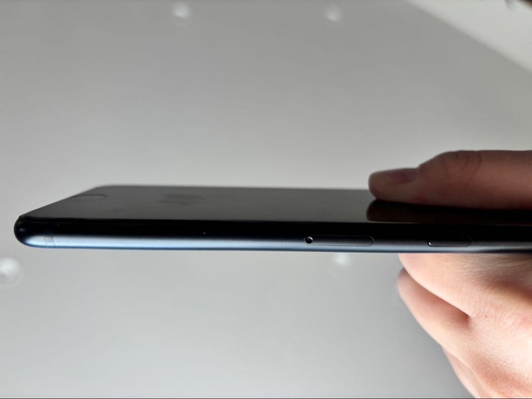 iPhone SE (第3世代) 64GB ブラック