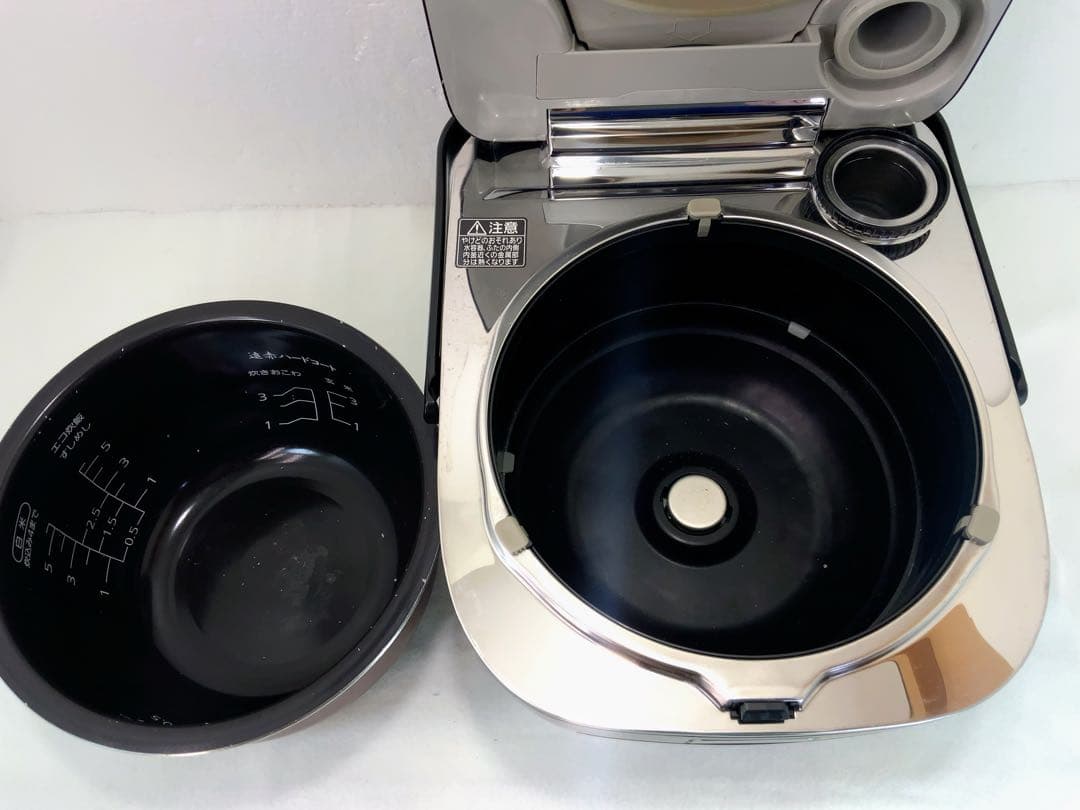 Panasonic IH200°スチーム炊飯器　SR-SX101