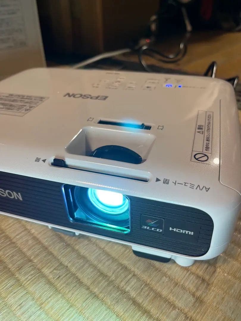 エプソン プロジェクター EB-S04