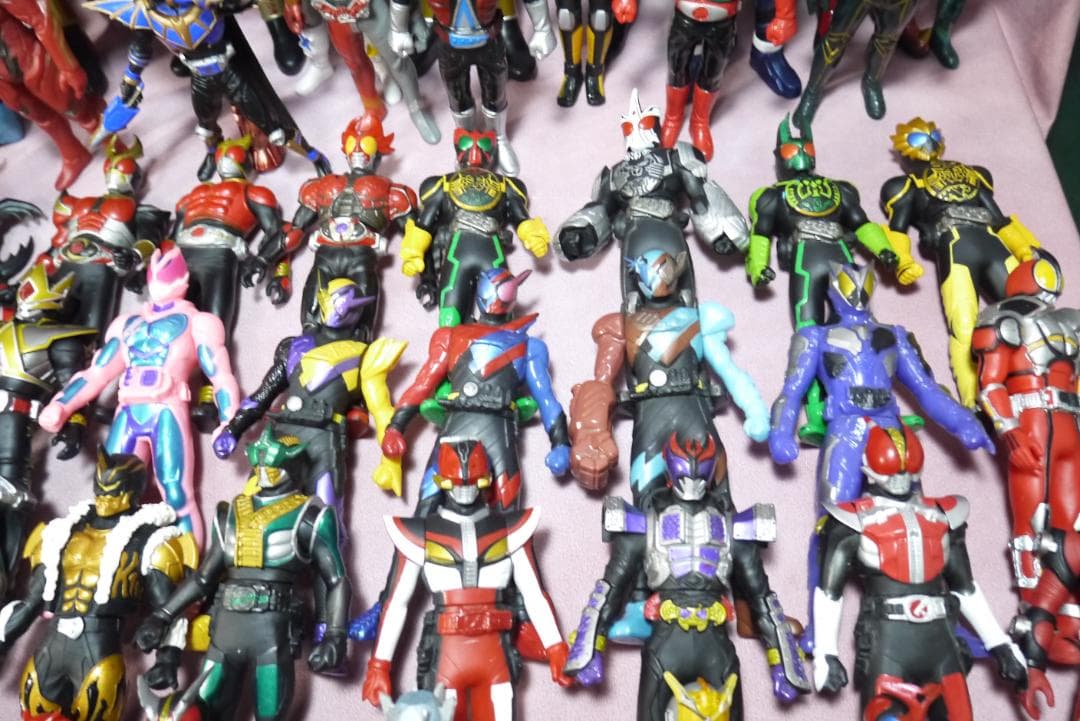 ライダーヒーローシリーズ　ビックサイズソフビフィギュア　など　86体