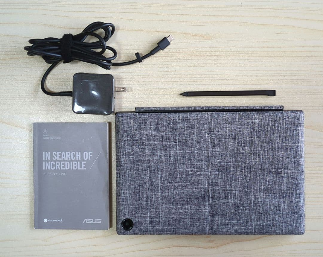 Chromebook本体 ASUS Chromebook Detachable CM3