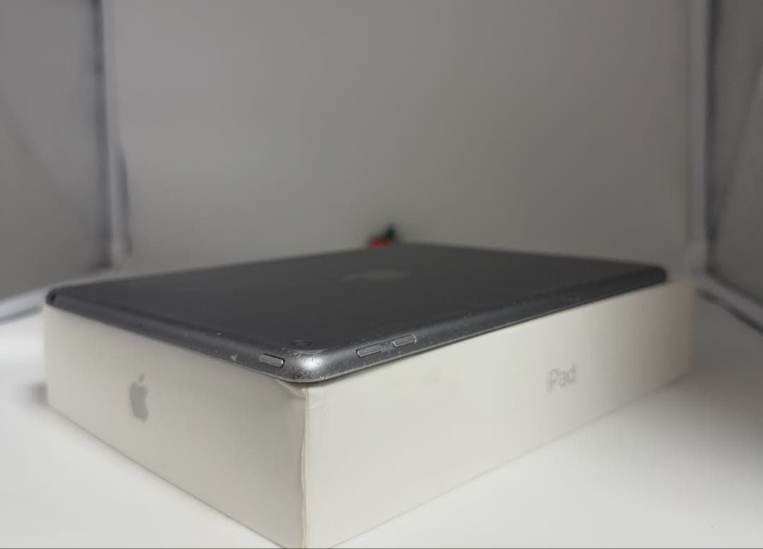 iPad 第6世代 128GB Wi-Fi