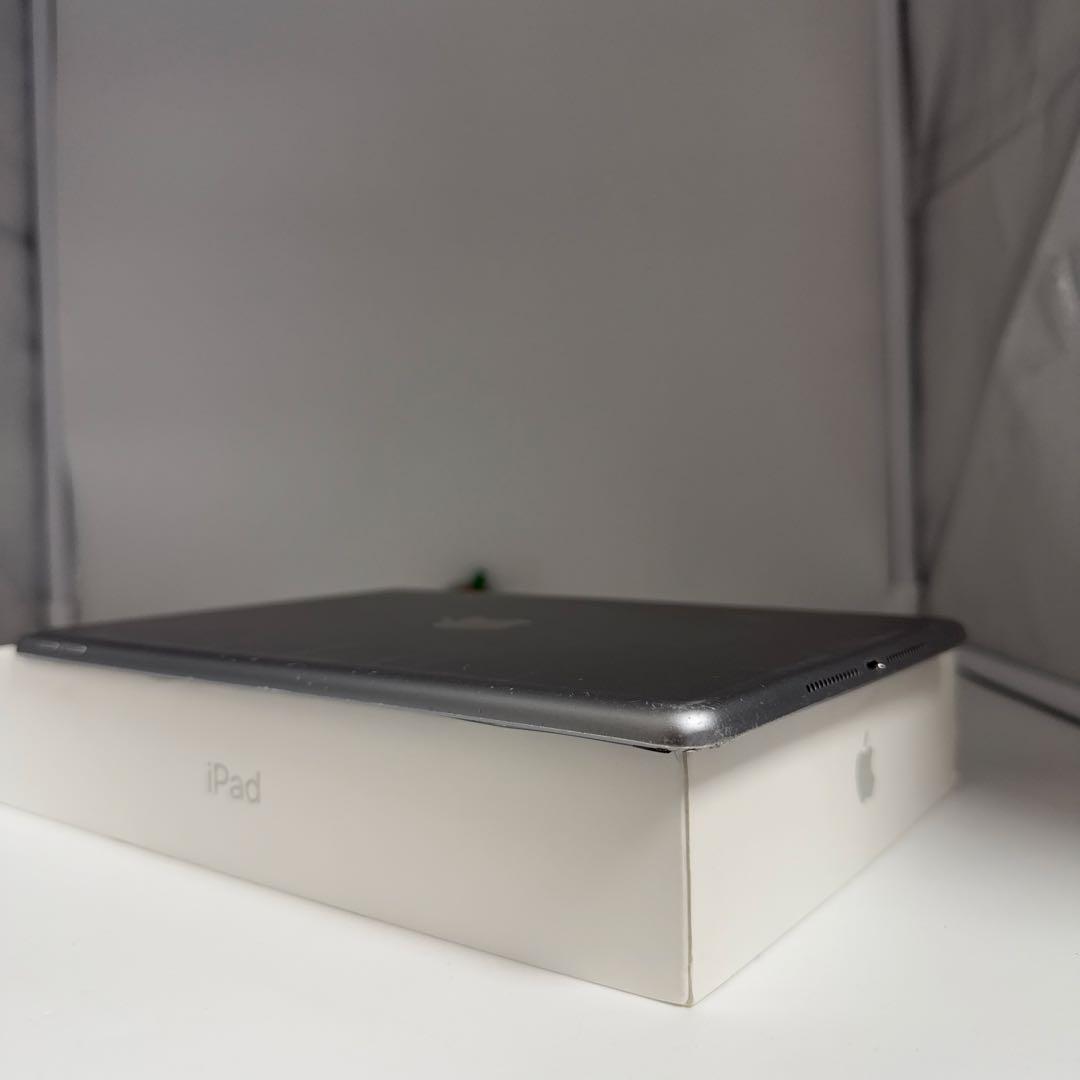 iPad 第6世代 128GB Wi-Fi
