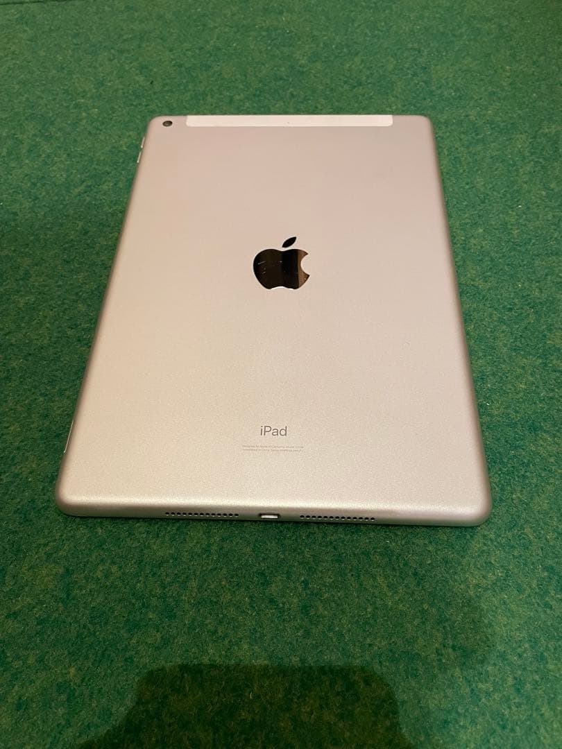 iPad (第7世代) シルバー 32GB WiFi ケース付き②