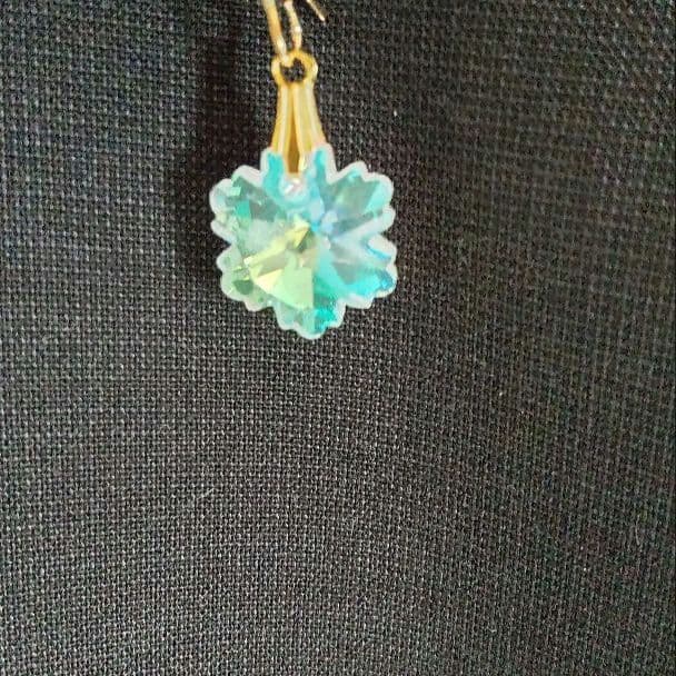 数限定　オーロラピアス　イヤリング可ネックレス可　雪結晶　桜スター星ハンドメイド