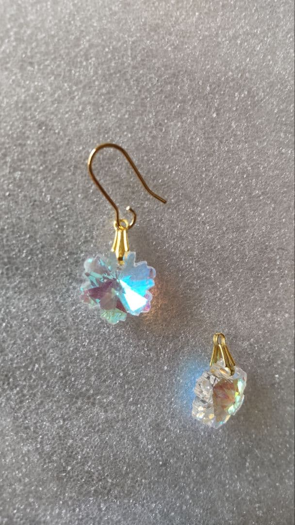 数限定　オーロラピアス　イヤリング可ネックレス可　雪結晶　桜スター星ハンドメイド