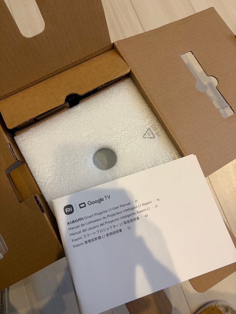 Xiaomi スマート プロジェクター L1 Google TV搭載 小型