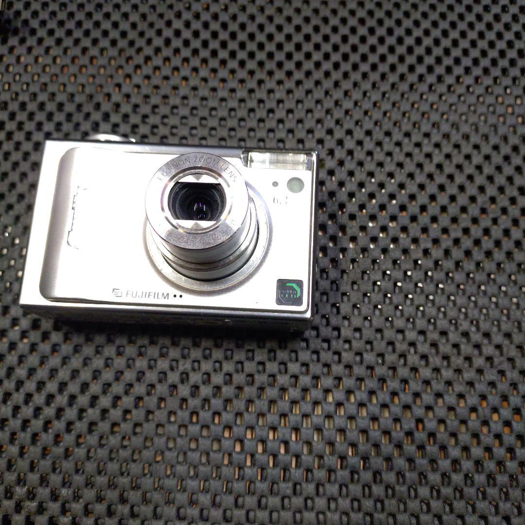 富士フイルム　FinePix F11デジタルカメラ