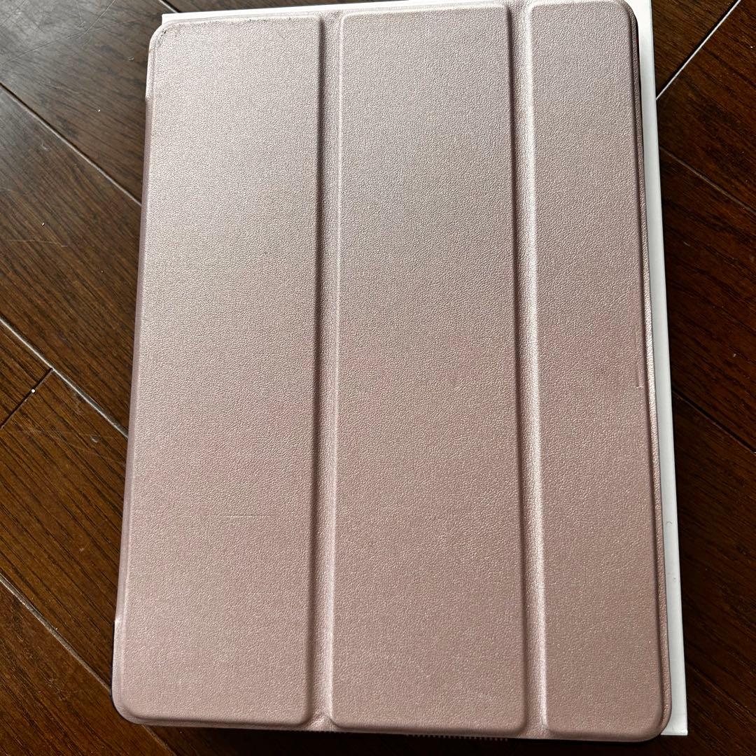 美品iPad Air (第1世代) Wi-Fiモデル 16GB シルバーカバー付