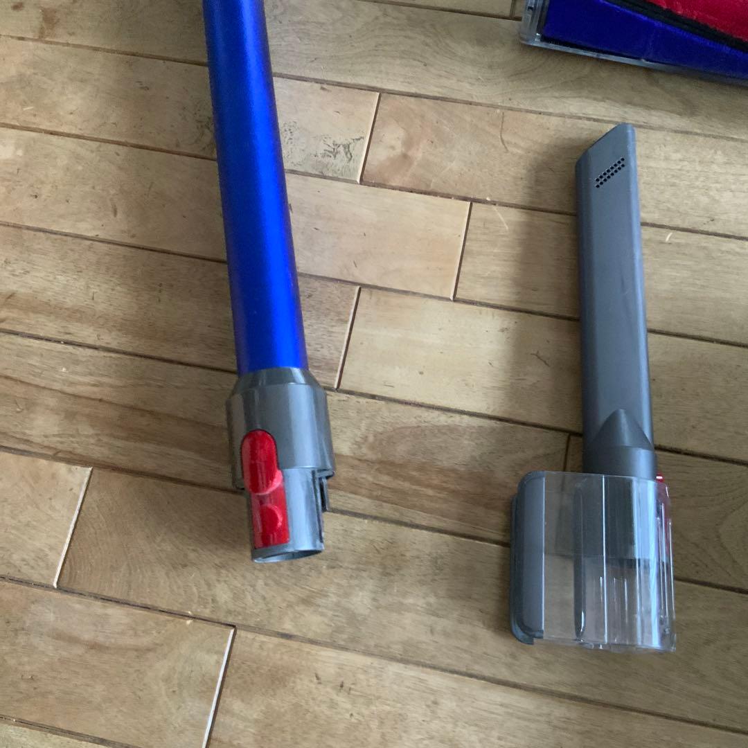 Dyson V11 Fluffy SV14 コードレス スティッククリーナー本体