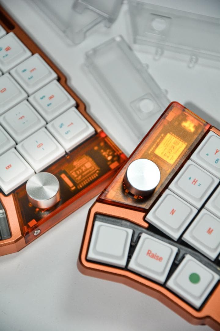 【新品未使用・限定カラー】　Cornix LP無線分割キーボード+専用ポーチ