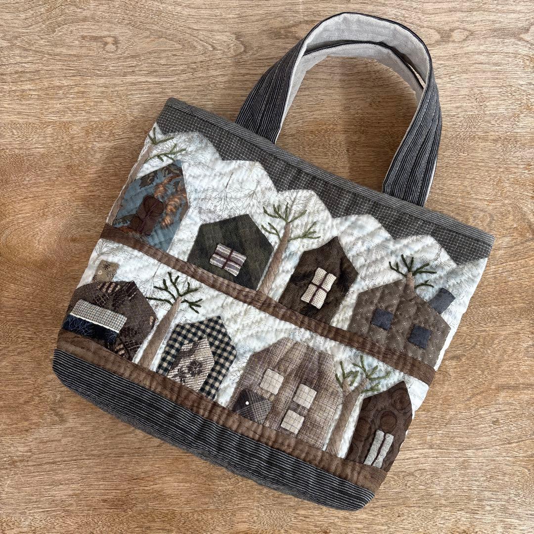 パッチワークキルト　トートバック　ハンドメイド