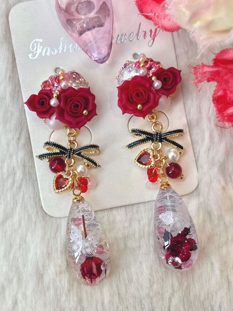 kawaii♡リトルウッズ蕾 雫レジン 薔薇 スワロ ピアス/イヤリング✩.*˚