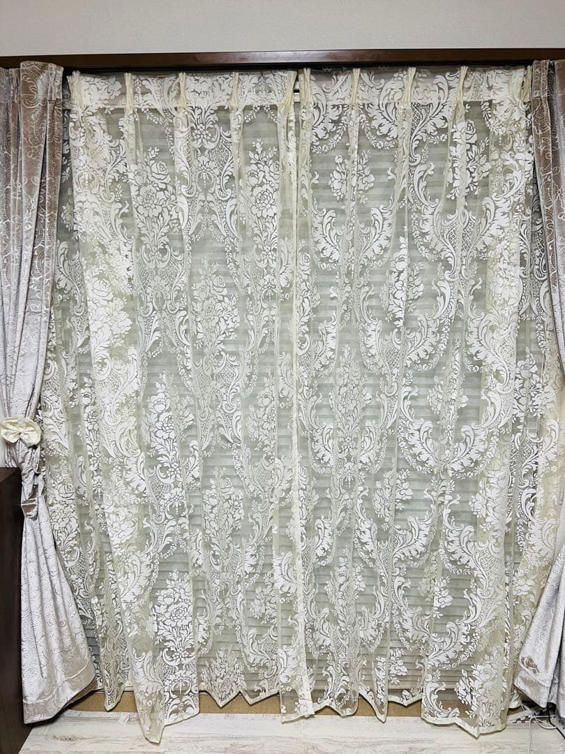 2枚入りセット 外景楽しめるレースカーテン 1窓分 アンティーク柄