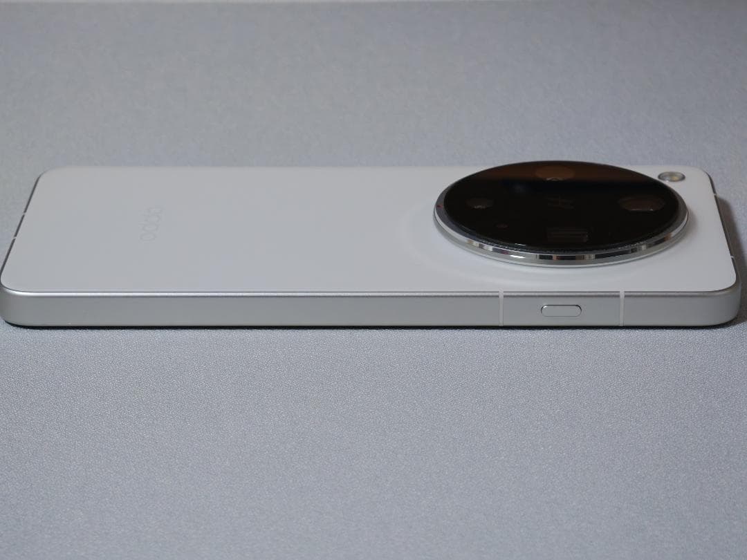 【新品同様】OPPO Find X8 Ultra 12GB/256GB ホワイト