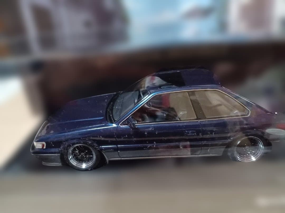 イグニッションモデル　ニッサンレパード　ダークブルー未使用