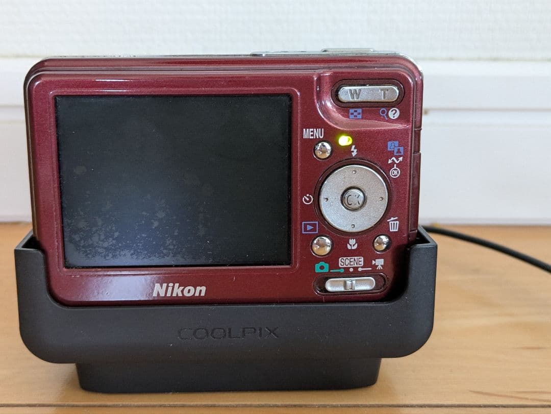 Nikon COOLPIX S3 通電確認済　コンパクトデジタルカメラ