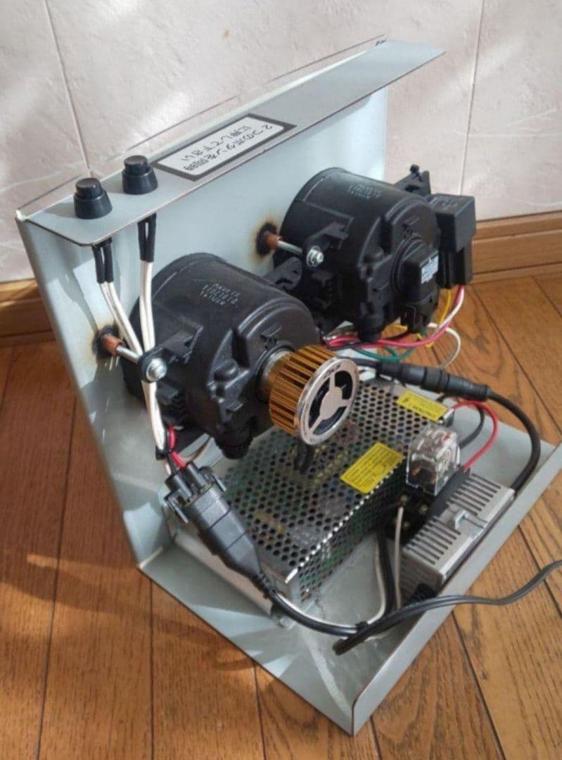 LED/ハロゲン見比べディスプレイ