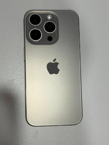 【美品・付属品未使用】iPhone15 Pro 128GB ナチュラルチタニウム