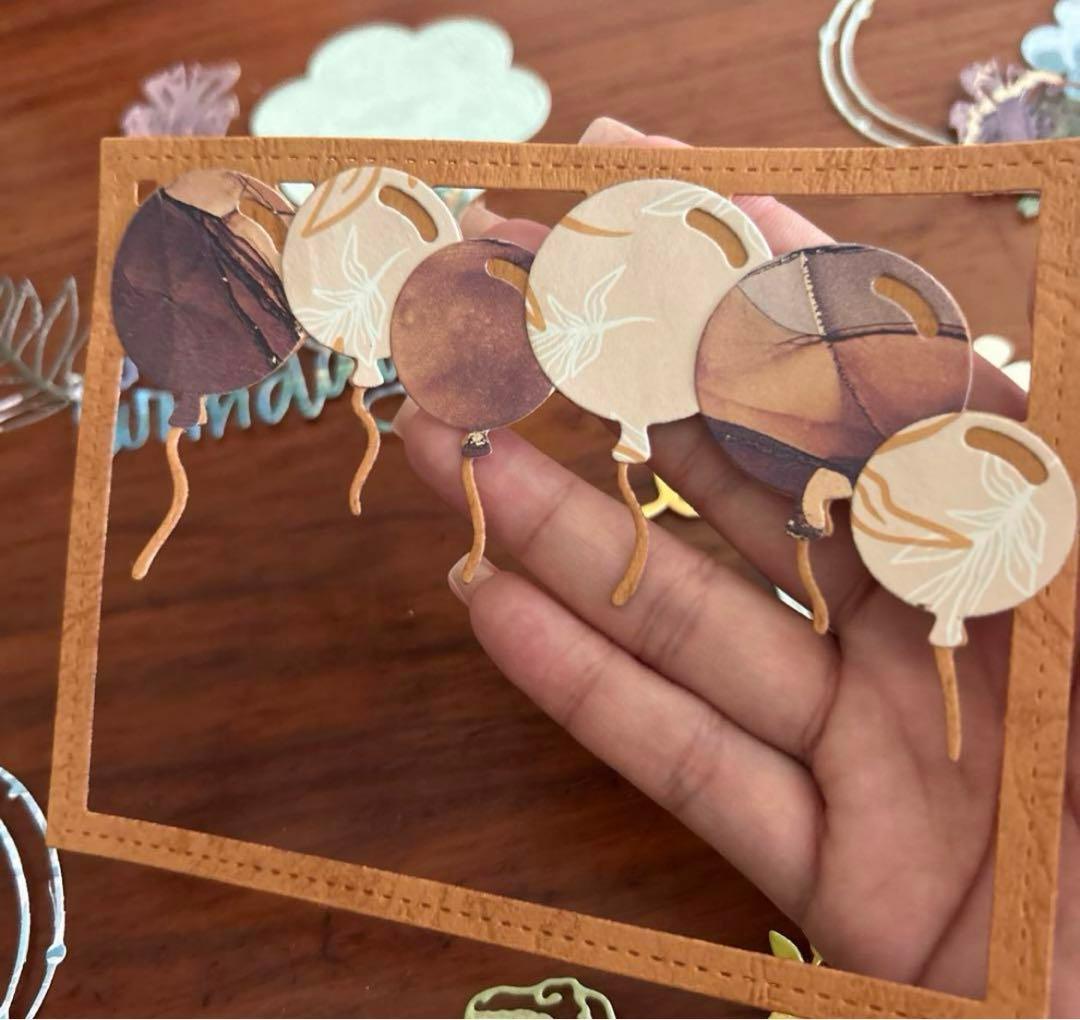 お得　恐竜　誕生日　ペーパークラフト　ダイカット アルバム素材　色紙素材