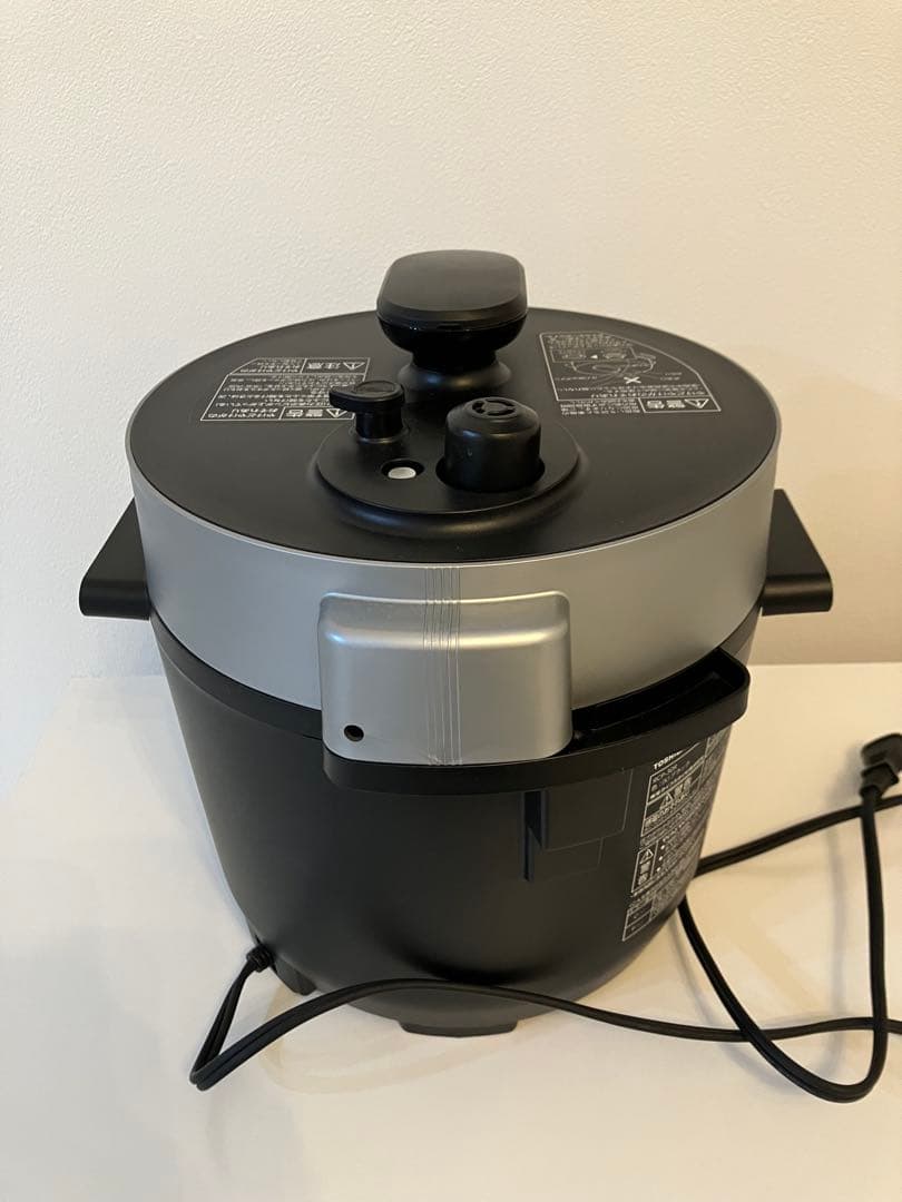 TOSHIBA 電気圧力鍋 ￼RCP-30R