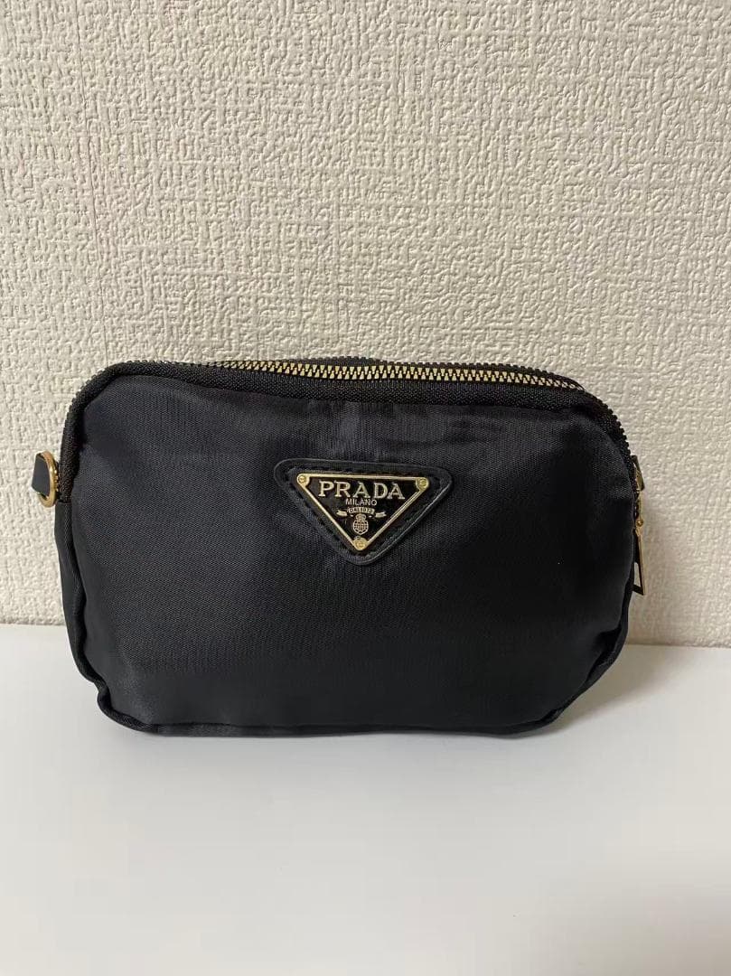 PRADA ショルダーバッグ