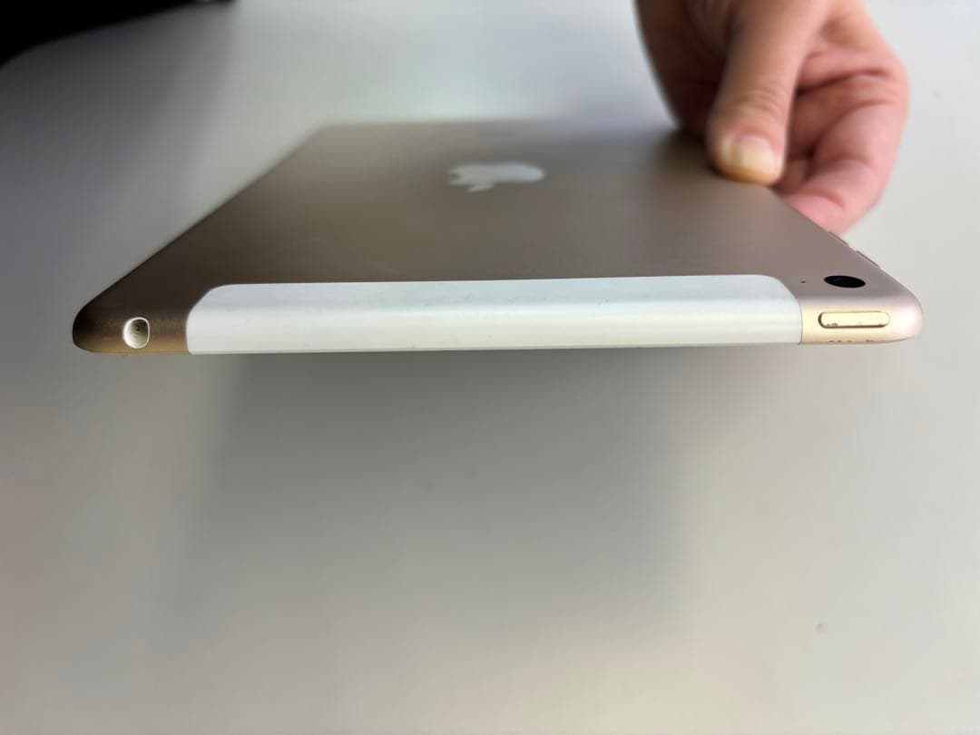 iPad mini4 64GB ゴールド セルラーモデル