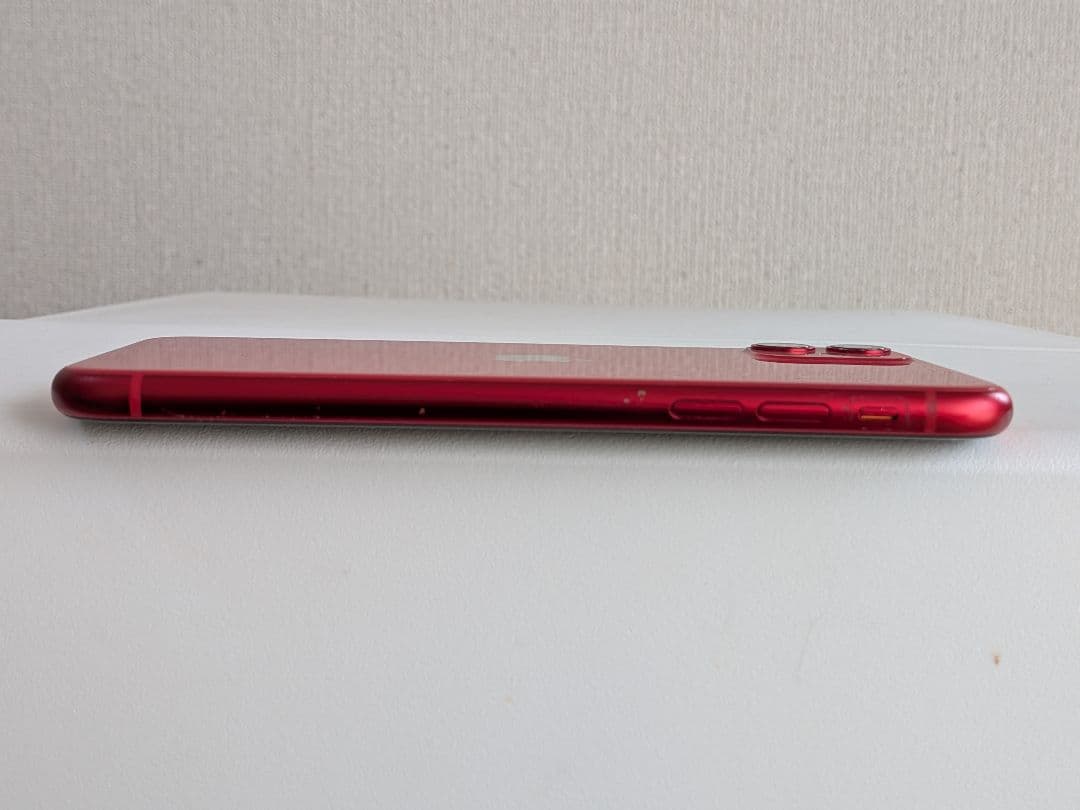 Apple iPhone 11 (PRODUCT RED) 元箱、イヤホンつき