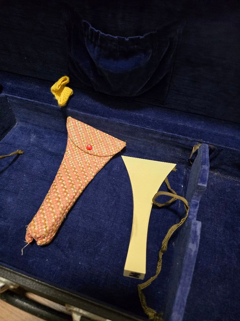 メンテナンス品　津軽三味線練習仕様　紅木の中棹三味線セット　正寸です