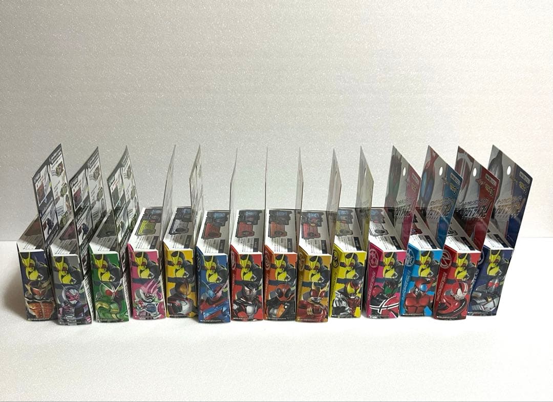 仮面ライダーゼロワン　新品未開封　DXレジェンドプログライズキー