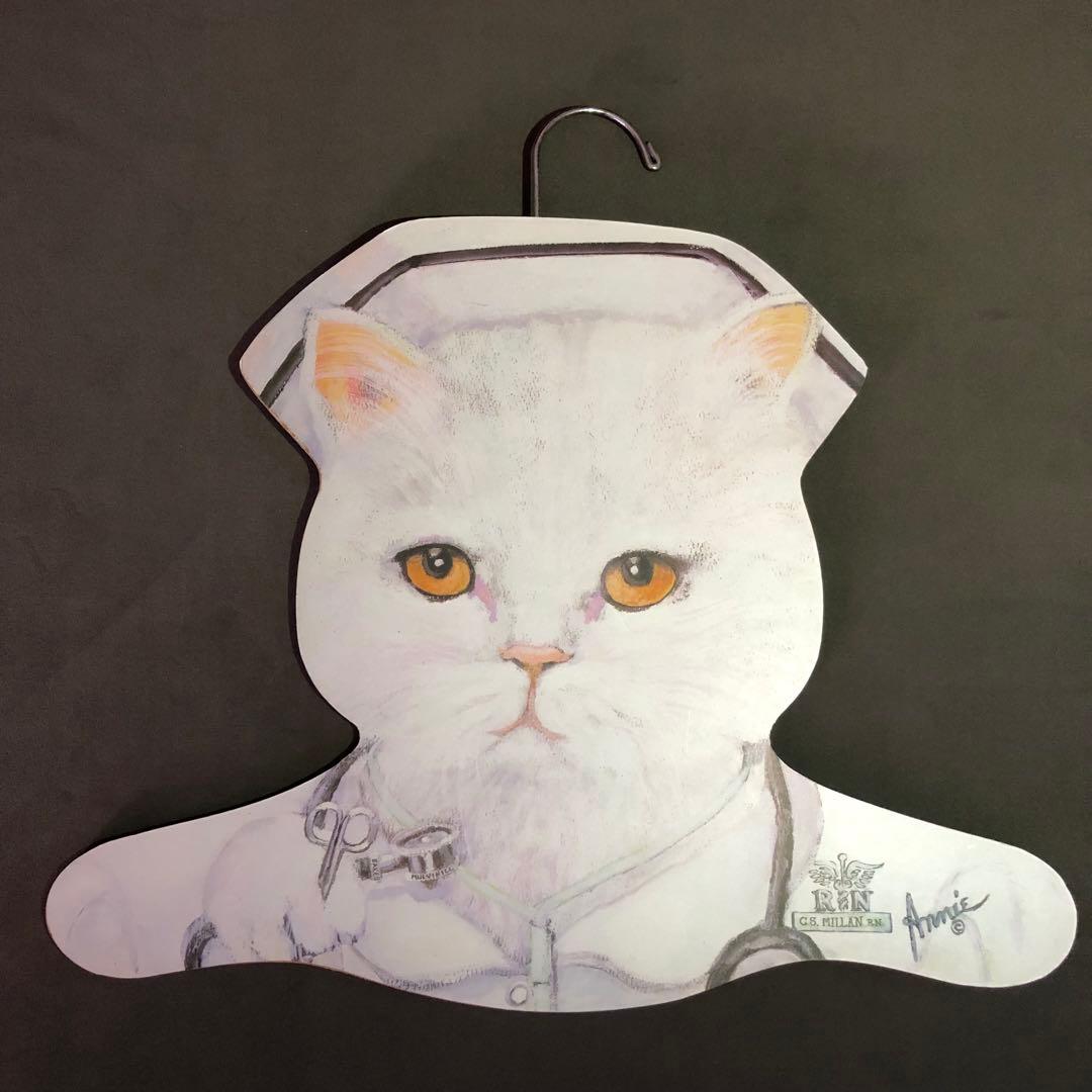 衣類ハンガー Annie Rhineharts ART Hanger