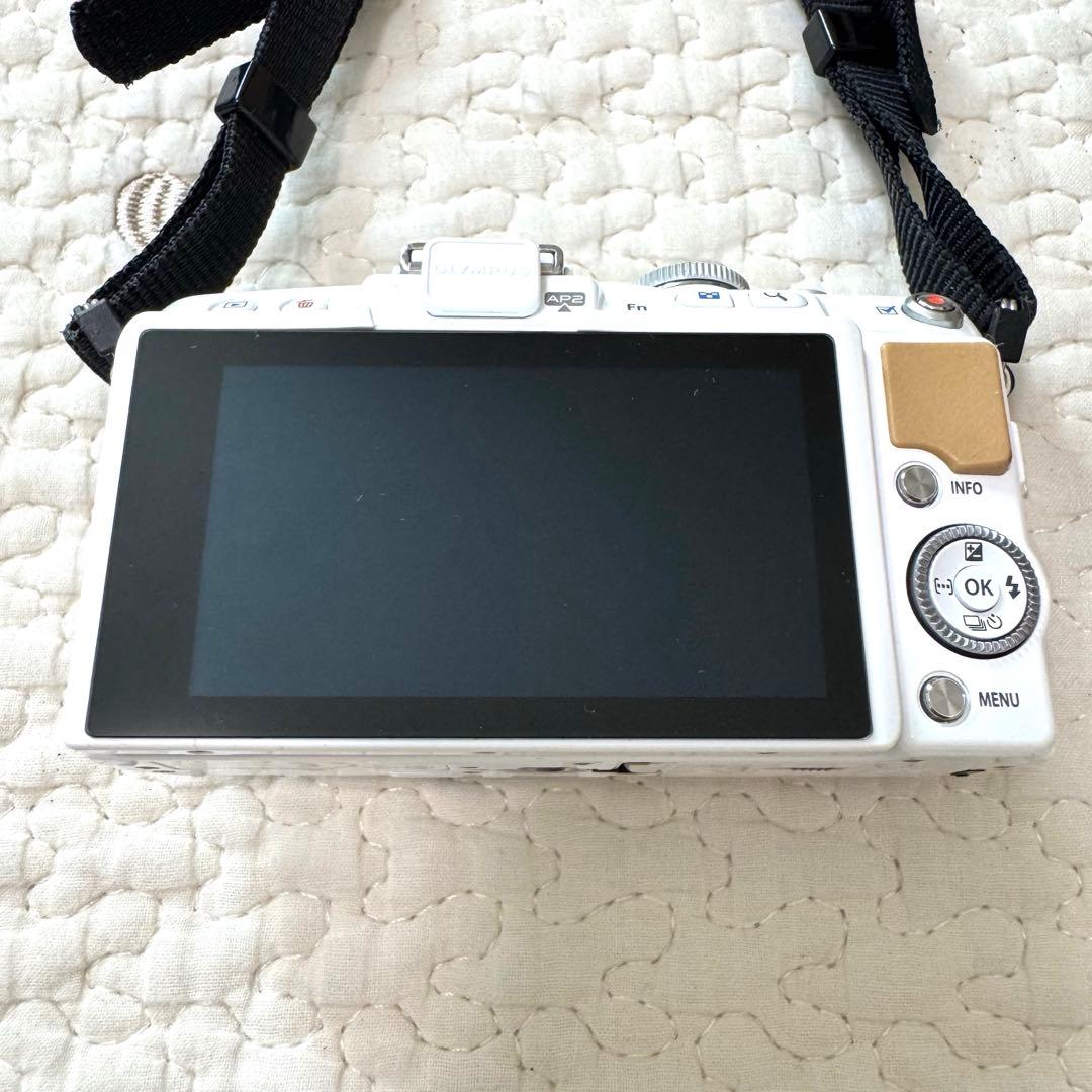 OLYMPUS PEN Lite E-PL5 ダブルズームキット ホワイト