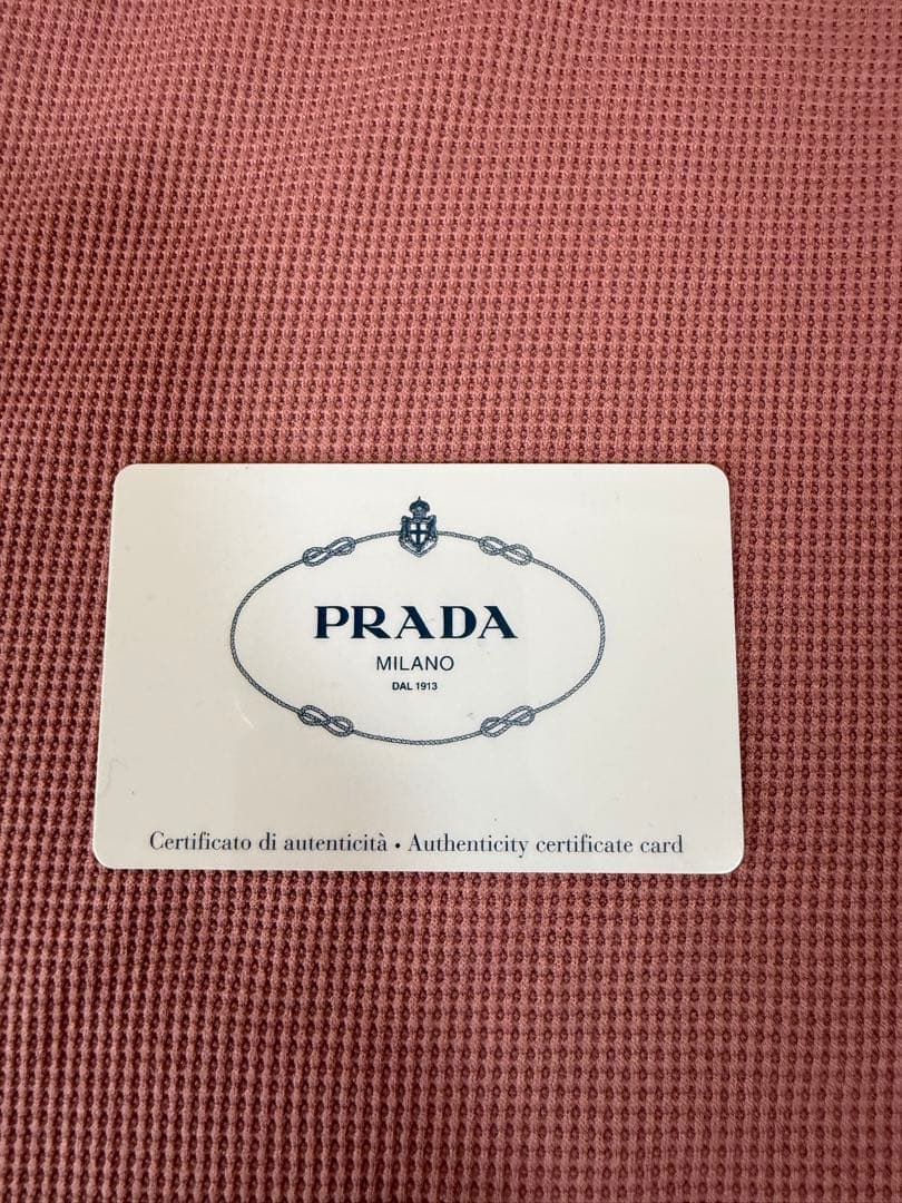 PRADA iPhoneケース11