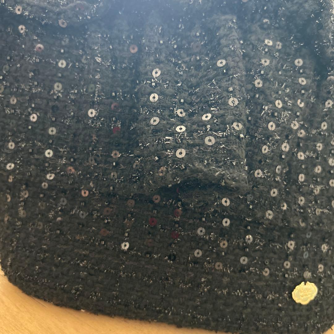 ザハバイエリー　フリルバッグ Tweedy Bebe 黒ツイードトートバッグ