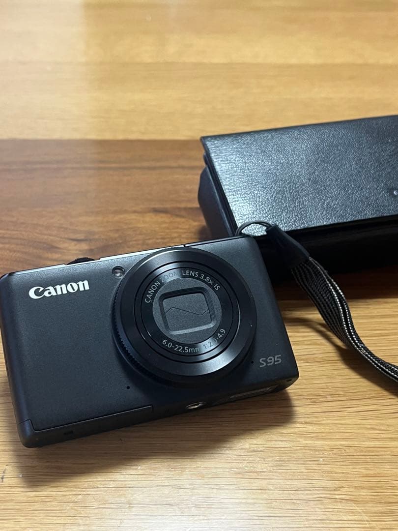 Canon コンパクトデジカメ PowerShot S95