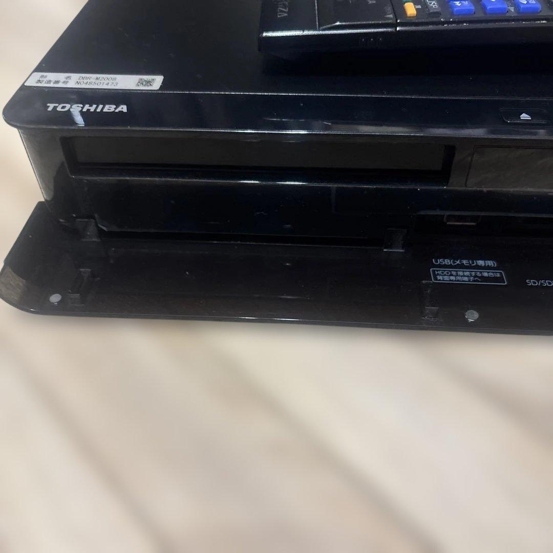 TOSHIBA DBR-M2008 東芝　BDレコーダー