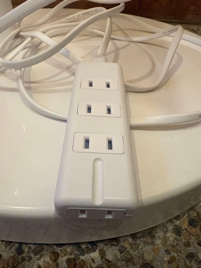 RCA Google TV 32型 R32Q1HG スタンド付き 直接引取のみ