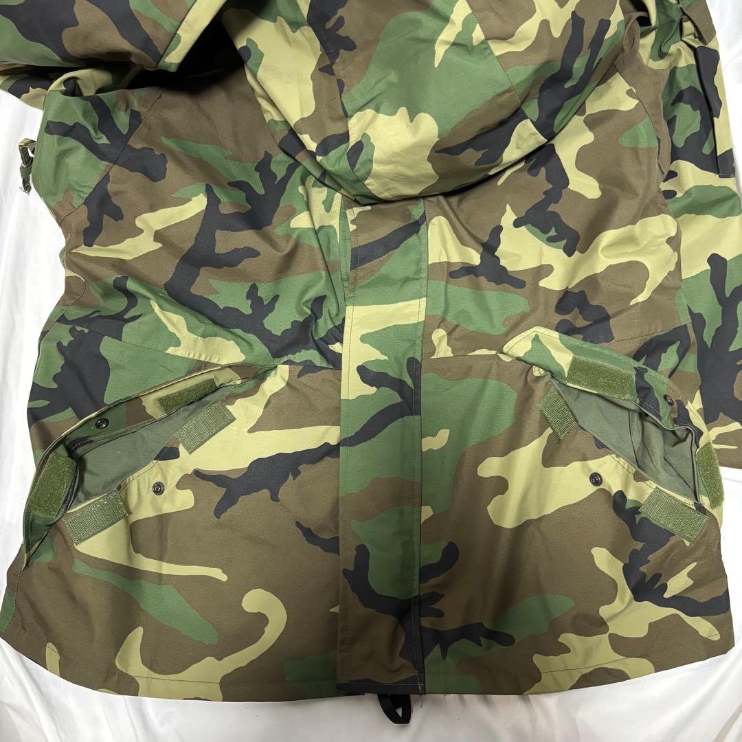 米軍　実物　U.S.ARMY ECWCS GEN1 ゴアテックスパーカ　L-R