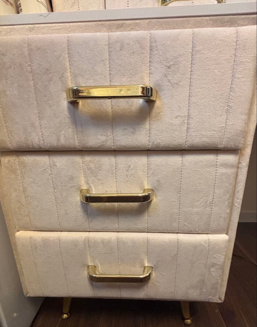 ホワイト ドレッサー　椅子付き　おしゃれ　かわいい　北欧風　大理石