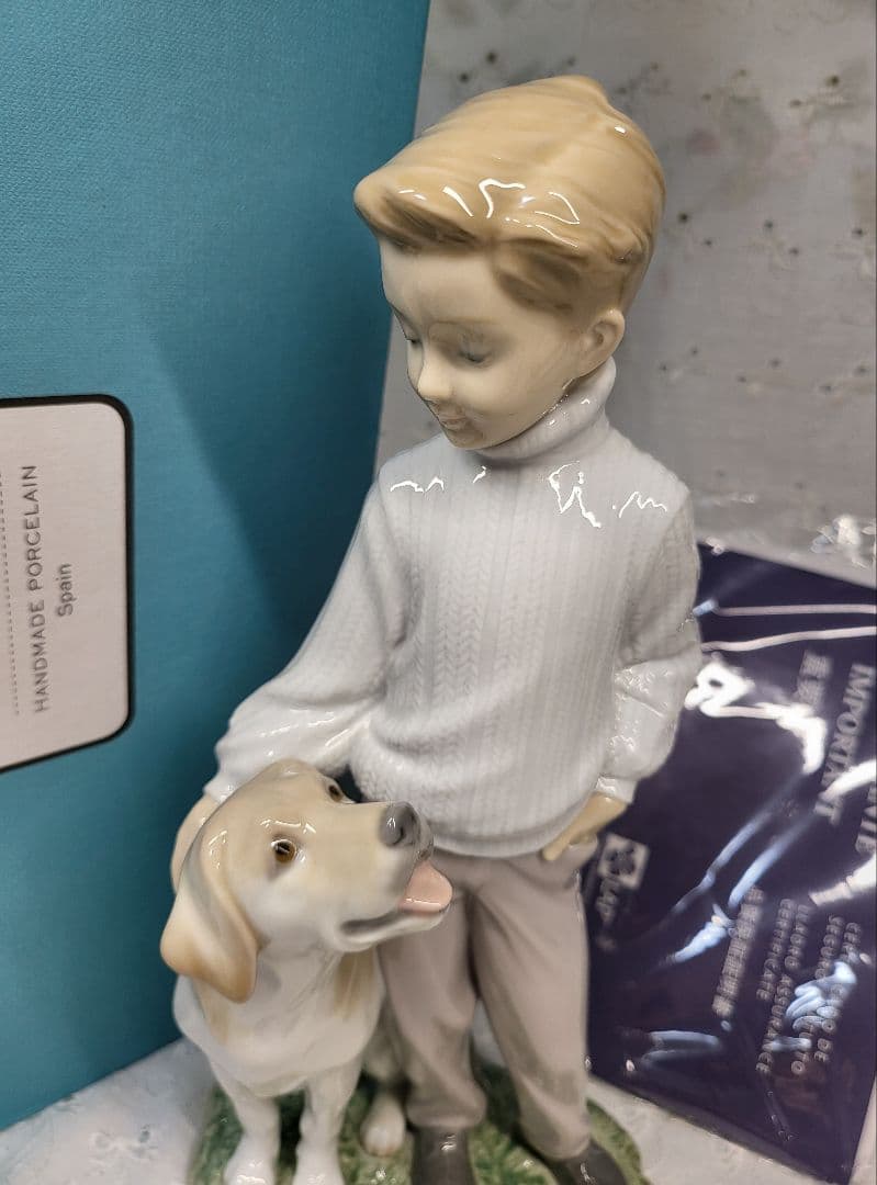 未使用近✨リヤドロ 僕の親友 フィギュリン 人形 犬 男の子 少年 箱付