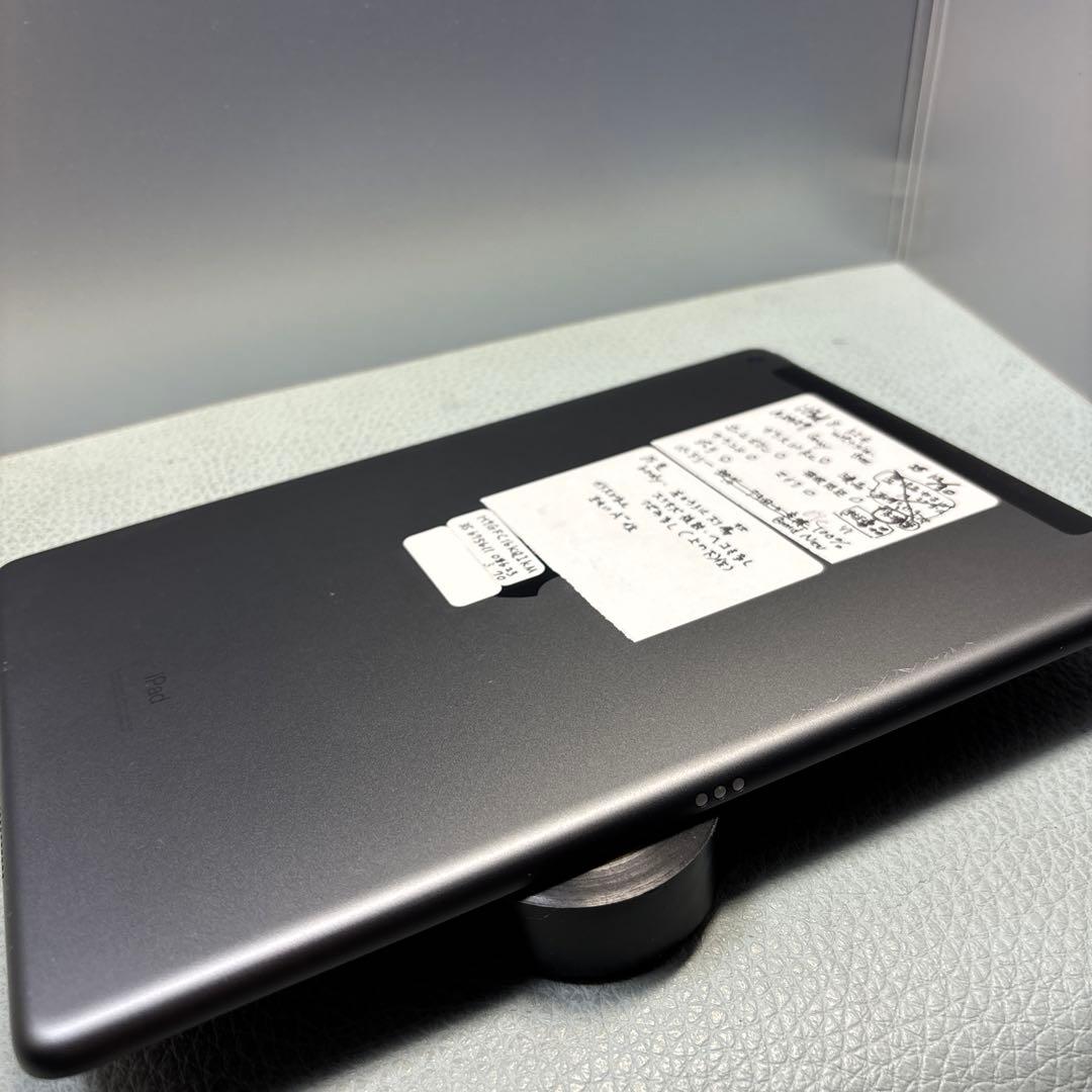 iPad8 32G Wi-FiとSIMフリー PSEパッテリー新品再交換100％