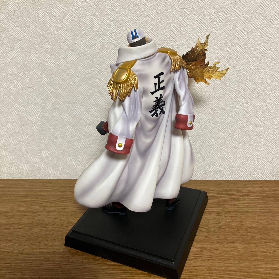 ワンピース　一番くじ　スモーカー　たしぎ　サカズキ　ルフィ　4体セット