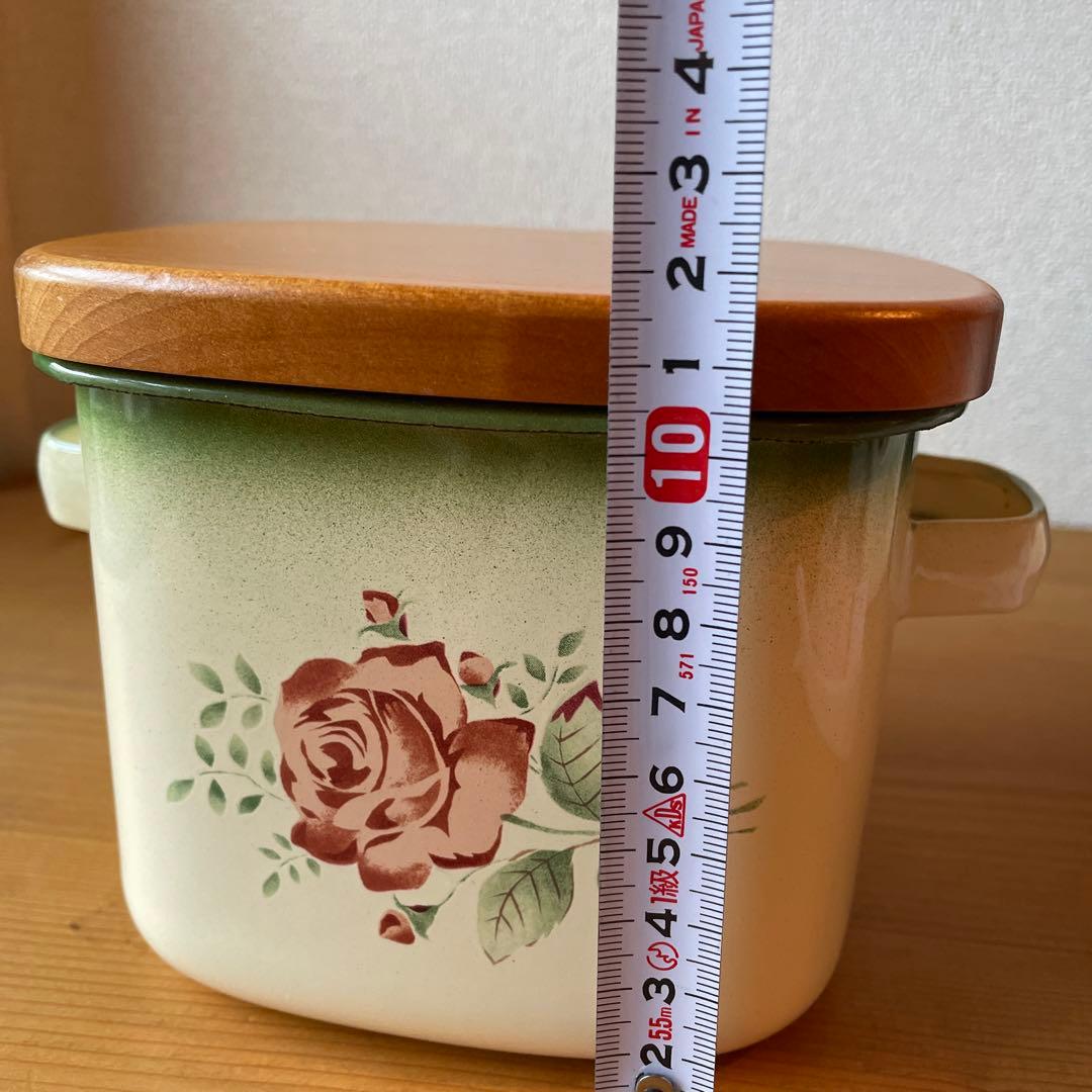 イマン　イヴ　木ブタストッカー