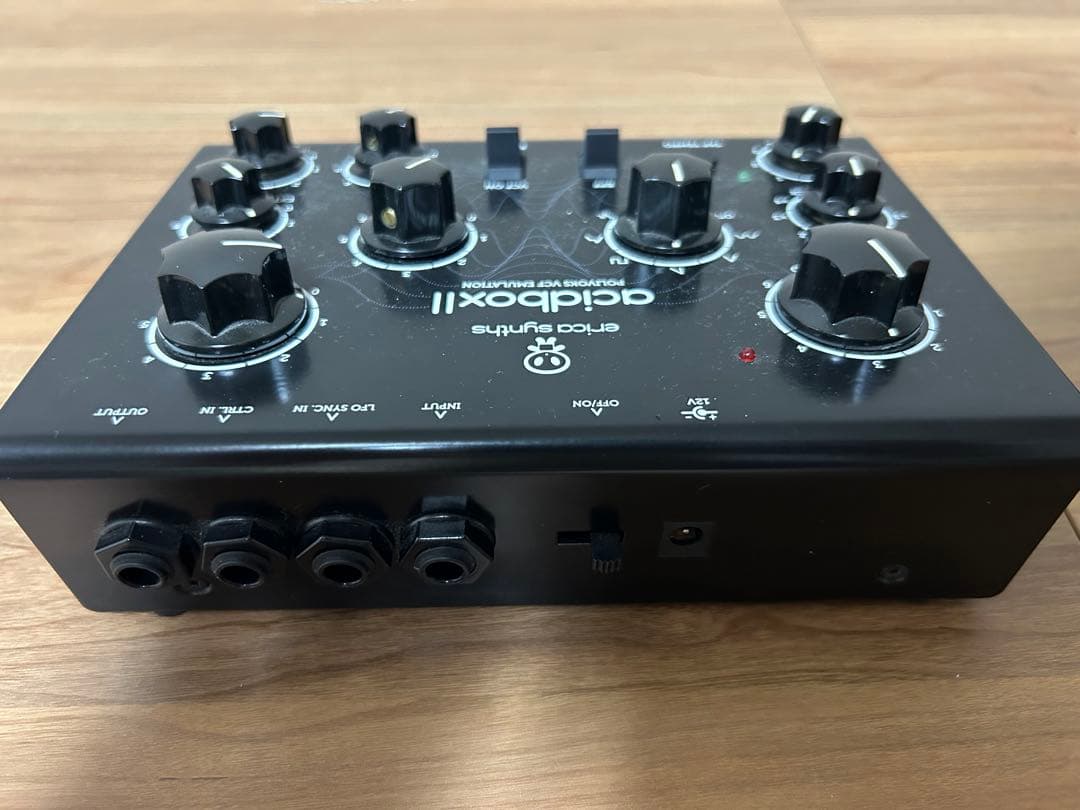 Erica synths acidbox II エフェクター