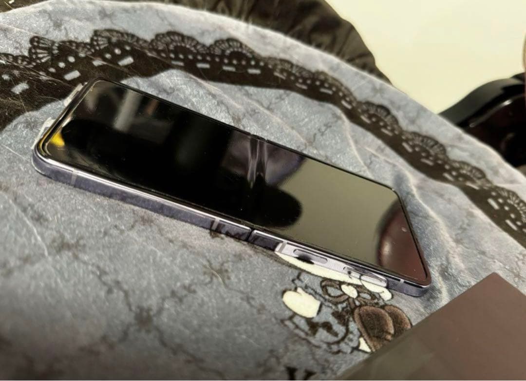 スマートフォン本体 Galaxy Z Flip4 128GB