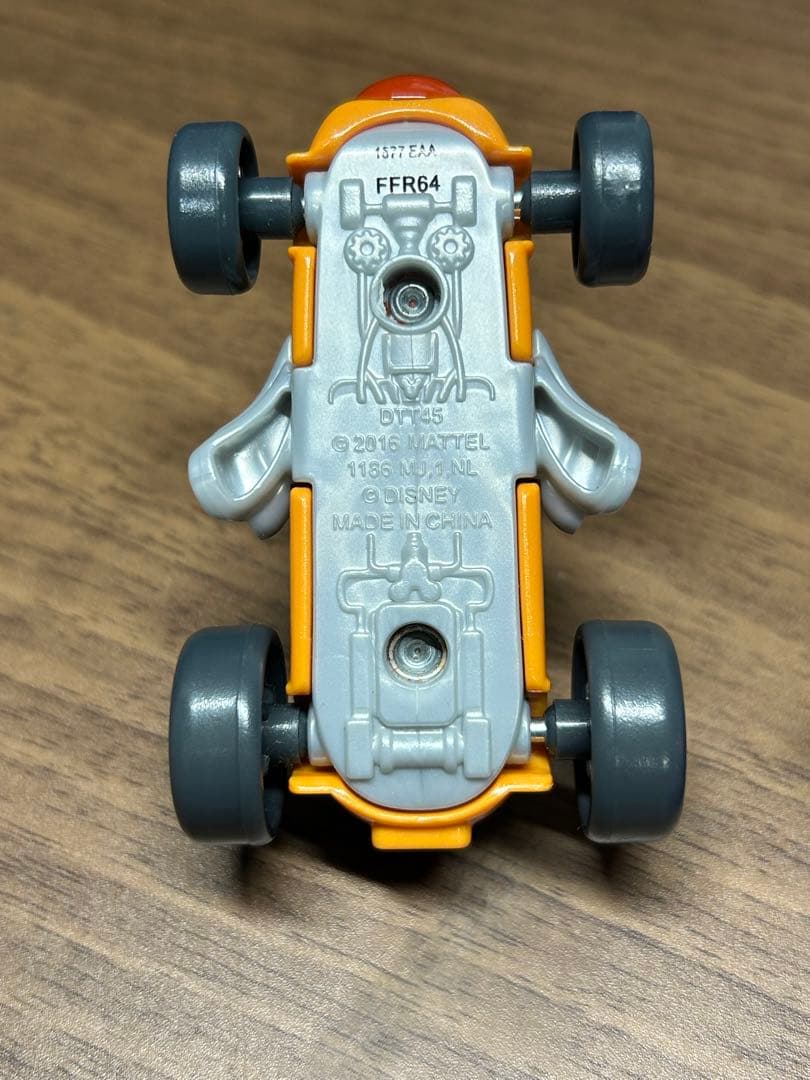 日本未発売 ディズニー ミッキー ロードスターレーサーズ 生産終了モデル