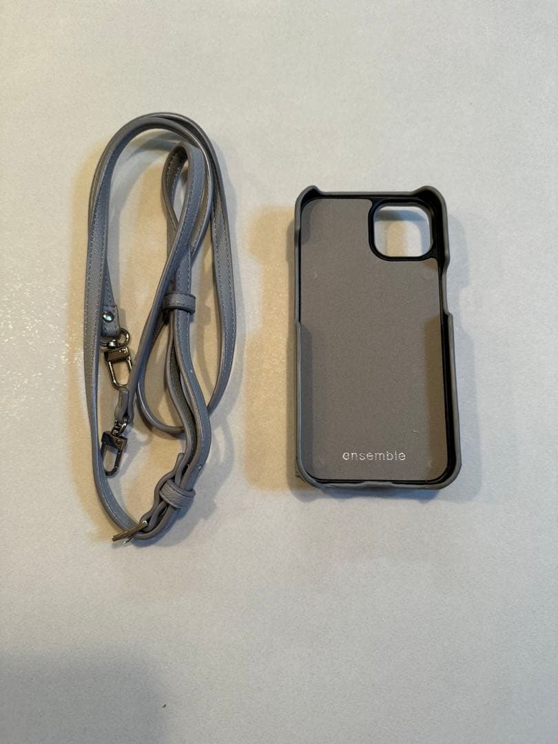 iPhoneケース、ストラップ