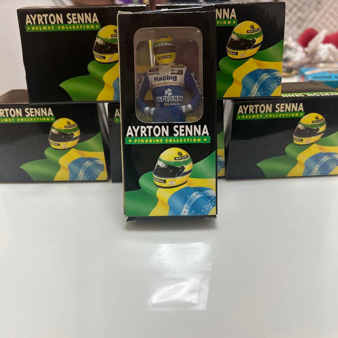 1/8 ミニチャンプス アイルトンセナ ヘルメット 5個セット+ セナフィギュア
